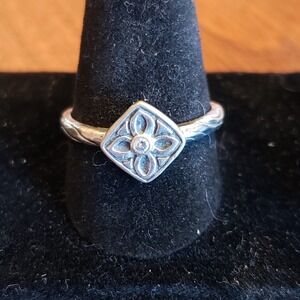 Silpada Belle Fleur Sterling Silver CZ diamond Shape Ring Size 7.5